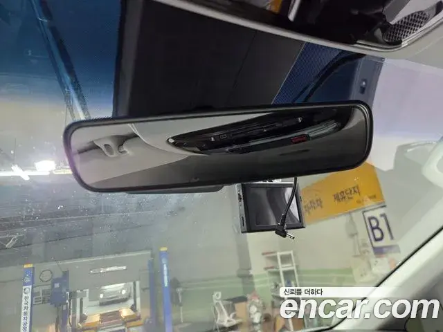 Hyundai Staria 2022 — Фото 18/20