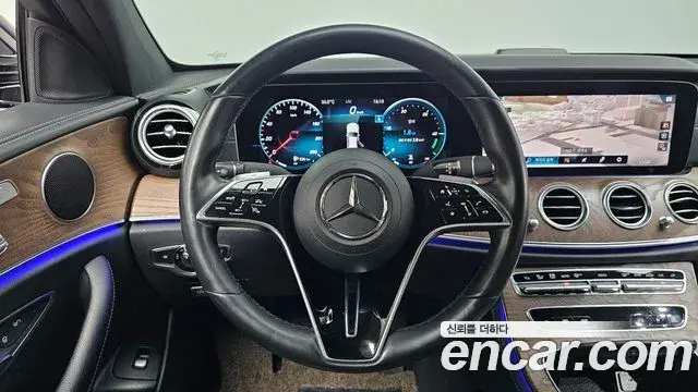 Mercedes-Benz E-Class 2021 — ფოტო 4/20