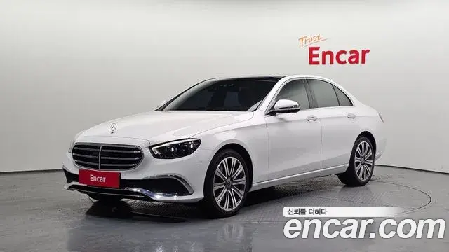 Mercedes-Benz E-Class 2021 — Фото 1/20