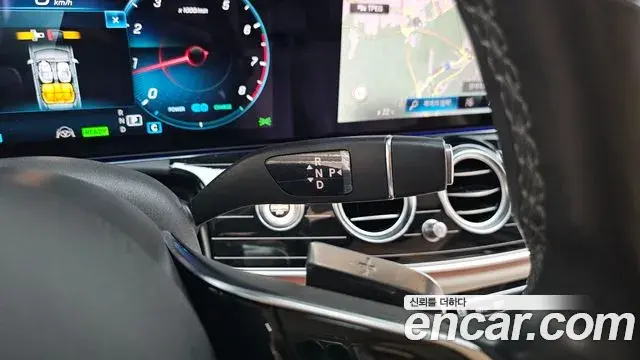 Mercedes-Benz E-Class 2021 — Фото 9/20