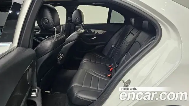 Mercedes-Benz C-Class 2021 — Фото 12/20