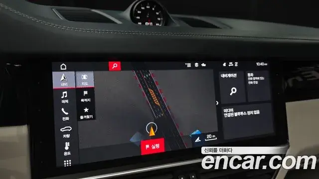 Porsche Cayenne 2020 — Photo 11/38