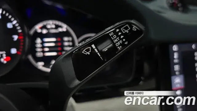 Porsche Cayenne 2020 — Photo 15/38