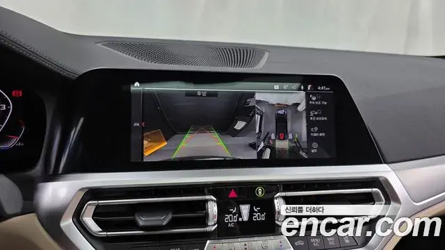 BMW 4 Series 2021 — Photo 34/35
