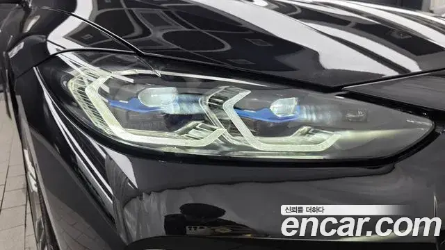 BMW 4 Series 2021 — Photo 22/35