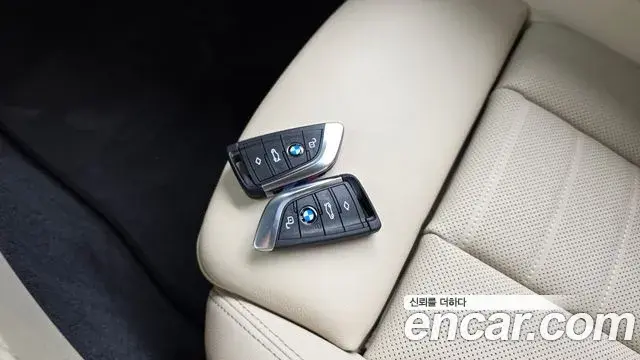BMW 4 Series 2021 — Photo 19/35