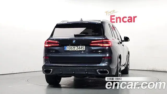 BMW X5 2021 — Photo 9/20
