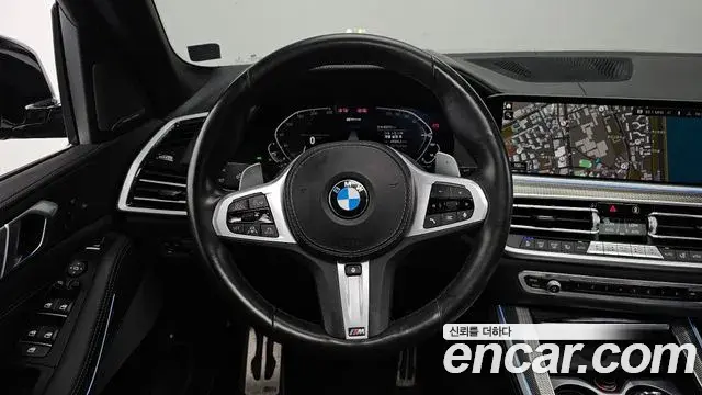 BMW X5 2021 — Photo 19/20