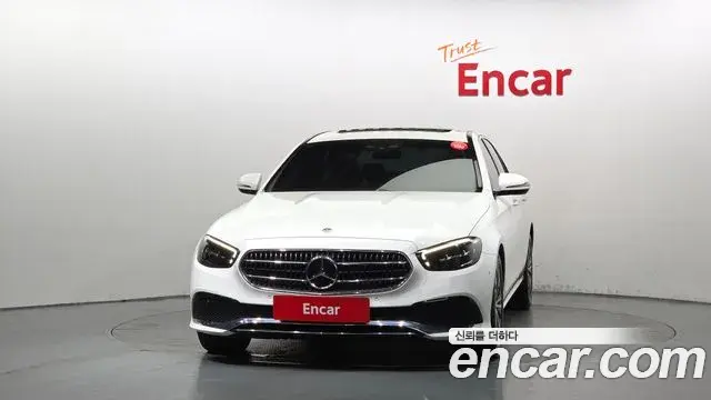 Mercedes-Benz E-Class 2021 — ფოტო 10/20