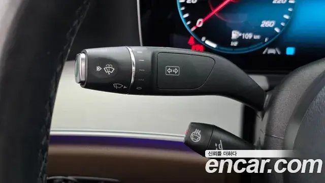 Mercedes-Benz E-Class 2021 — ფოტო 4/20