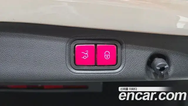 Mercedes-Benz E-Class 2021 — ფოტო 12/20