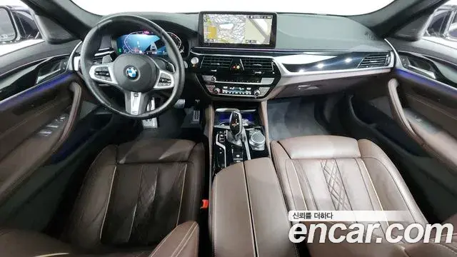 BMW 5 Series 2021 — Фото 9/20