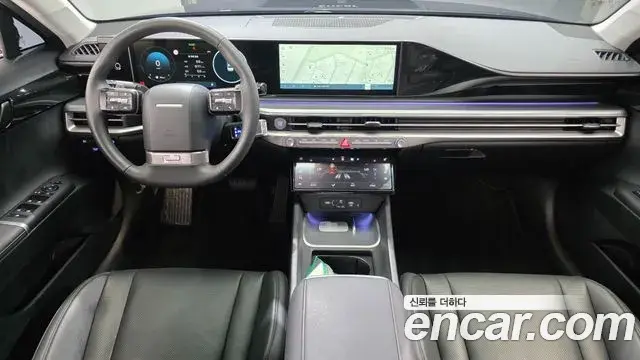 Hyundai Grandeur Hybrid 2023 — Photo 9/32