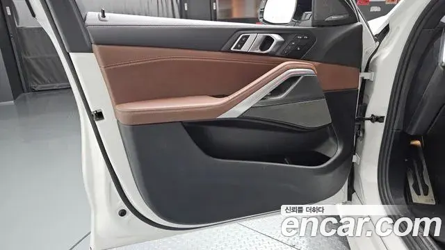 BMW X6 2020 — Şəkil 8/35