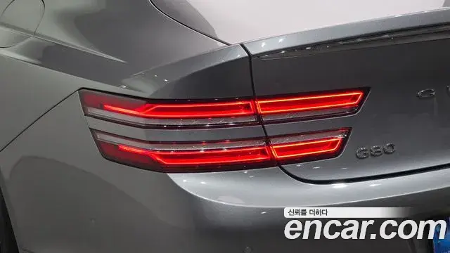 Genesis G80 2022 — ფოტო 12/33
