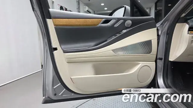 Genesis G80 2022 — ფოტო 23/33