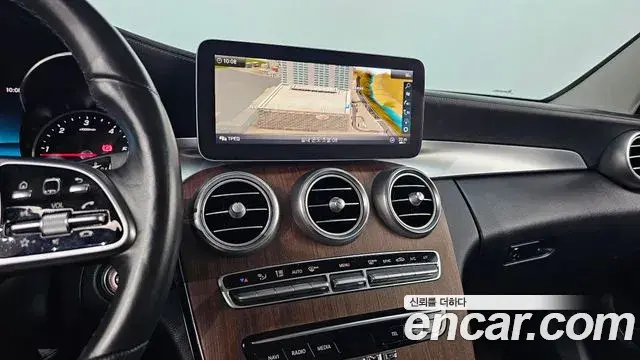 Mercedes-Benz C-Class 2019 — Фото 13/20