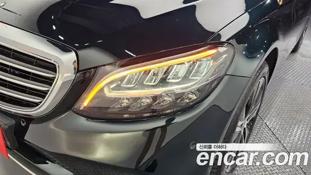 Mercedes-Benz C-Class 2019 — Şəkil 6/30