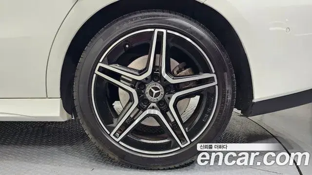 Mercedes-Benz CLA-Class 2020 — Şəkil 2/30