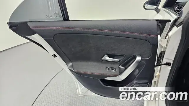 Mercedes-Benz CLA-Class 2020 — Şəkil 9/30
