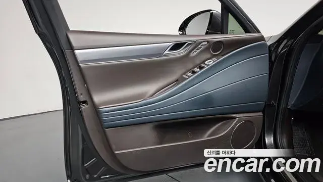 Genesis G80 2023 — Şəkil 33/35
