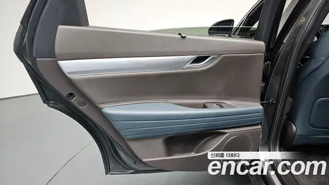 Genesis G80 2023 — Şəkil 20/35