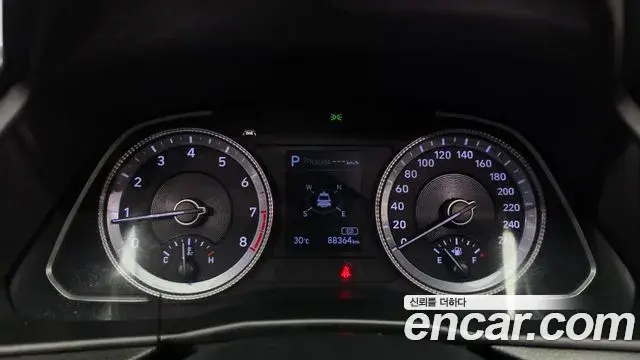 Hyundai Sonata 2019 — Фото 8/20