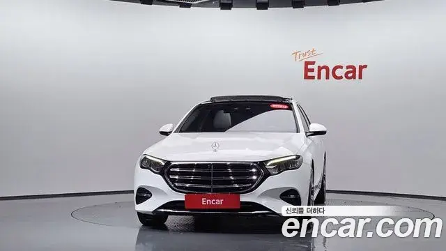 Mercedes-Benz E-Class 2024 — ფოტო 5/34