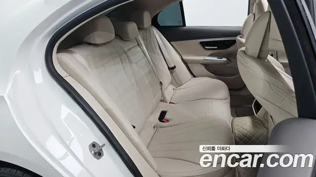 Mercedes-Benz E-Class 2024 — ფოტო 4/34