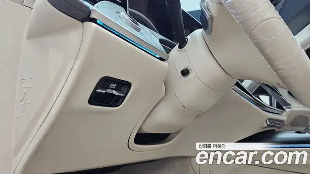 Mercedes-Benz E-Class 2024 — ფოტო 7/34