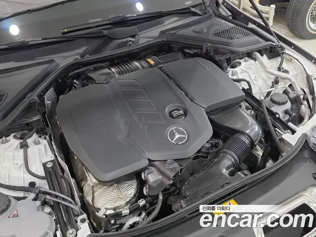 Mercedes-Benz E-Class 2024 — Фото 5/16