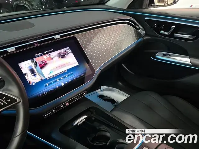 Mercedes-Benz E-Class 2024 — Фото 11/16