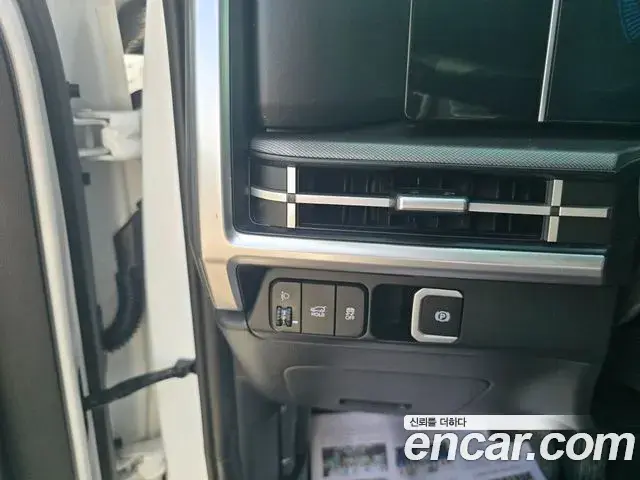 Hyundai Santa Fe 2024 — Photo 18/18