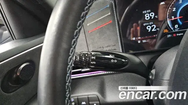 Hyundai The New Avante Hybrid 2022 — ფოტო 17/33