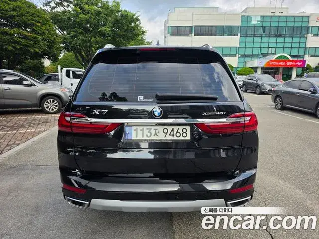 BMW X7 2021 — ფოტო 10/19