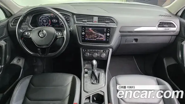Volkswagen Tiguan Allspace 2018 — ფოტო 13/20