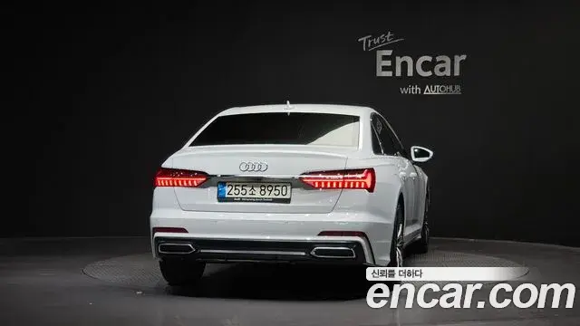 Audi A6 2021 — Фото 4/20