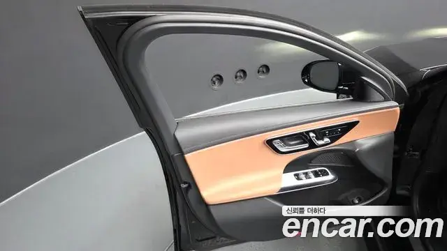 Mercedes-Benz E-Class 2025 — Şəkil 9/36