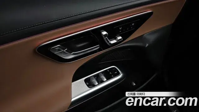 Mercedes-Benz E-Class 2025 — Şəkil 33/36