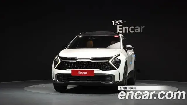 Kia Sportage 2022 — Фото 3/20