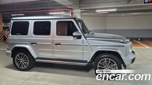 Mercedes-Benz G-Class 2024 — Photo 10/18