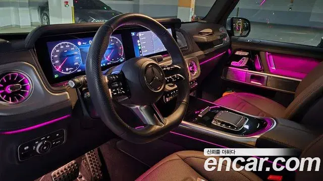 Mercedes-Benz G-Class 2024 — Photo 12/18