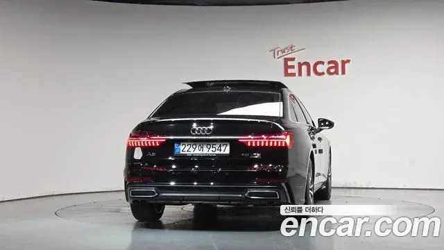 Audi A6 2022 — Фото 4/20