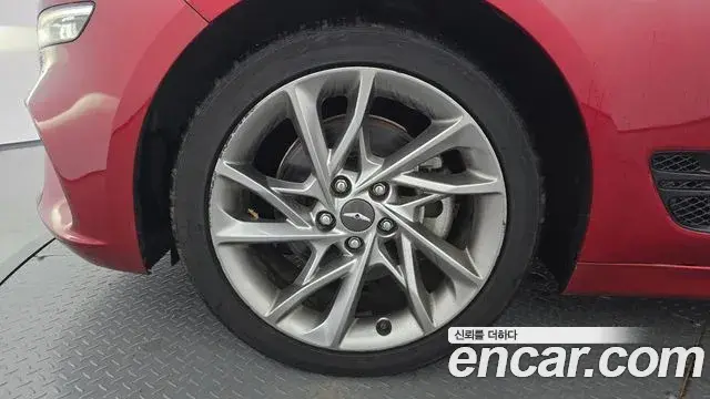 Genesis G70 2022 — Photo 15/20