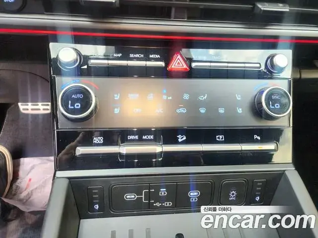 Hyundai Santa Fe 2025 — Фото 18/20