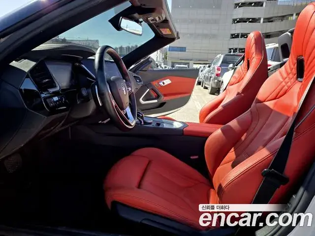 BMW Z4 2021 — Фото 11/20