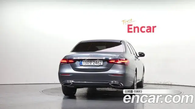 Mercedes-Benz E-Class 2022 — Фото 4/20