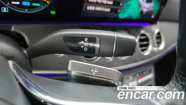 Mercedes-Benz E-Class 2022 — Фото 9/20