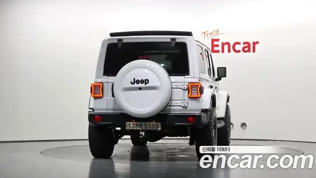 Jeep Wrangler 2020 — Фото 4/20