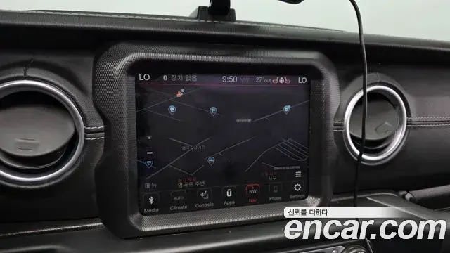 Jeep Wrangler 2020 — Фото 14/20